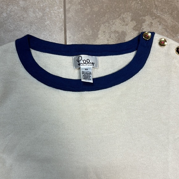 Lilly Pulitzer. Size xs. Sweater. - Picture 3 of 6